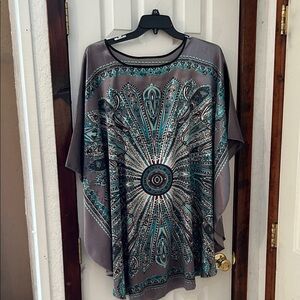 Chic Paisley Women's Kaftan in Gray and Teal